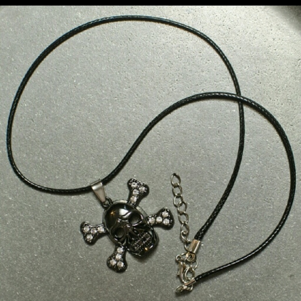 Edgy Skull & Rhinestone Crossbone Pendant Necklace